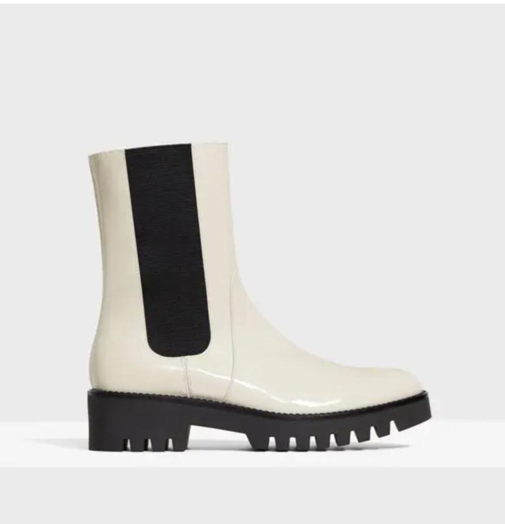 Theory Chelsea Boot in Patent Leather